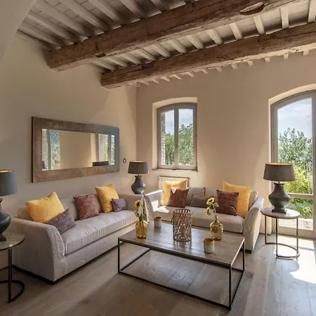 Outstanding Castiglione Ugolino In Umbria * Pierantonio