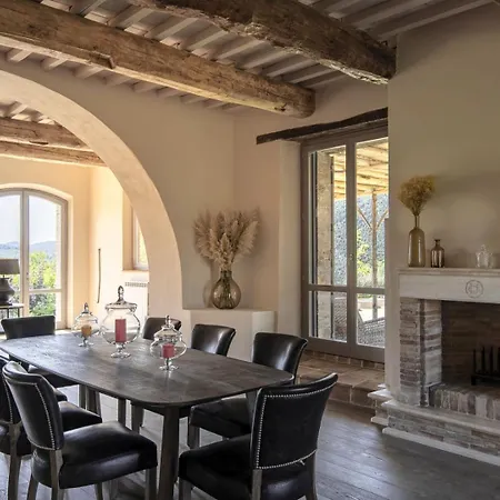 Villa Outstanding Castiglione Ugolino In Umbria Pierantonio