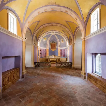 Outstanding Castiglione Ugolino In Umbria Villa